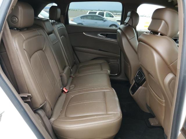 Photo 11 from auction – 2016 LINCOLN MKX RESERV with VIN 2LMTJ8LP4GBL52959
