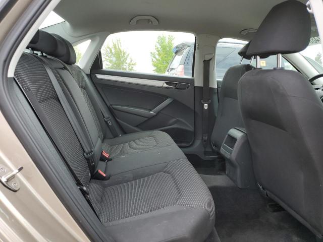 Photo 10 from auction – 2016 VOLKSWAGEN PASSAT S with VIN 1VWAT7A3XGC018475