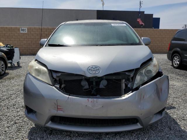 Photo 5 from auction – 2013 TOYOTA SIENNA LE with VIN 5TDKK3DC9DS282117