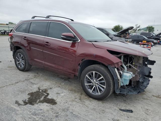 Photo 4 from auction – 2017 TOYOTA HIGHLANDER with VIN 5TDJZRFH0HS458352