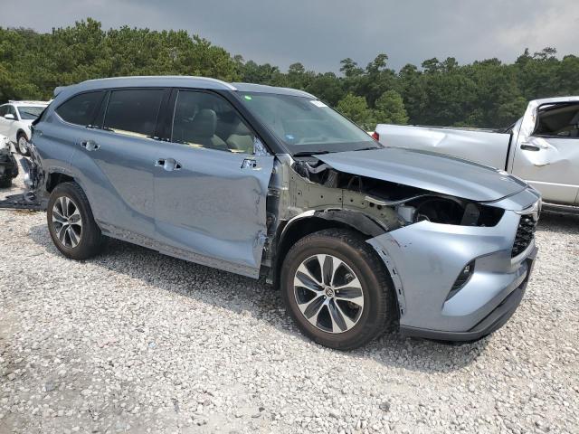 Photo 4 from auction – 2022 TOYOTA HIGHLANDER with VIN 5TDGZRAH1NS099414