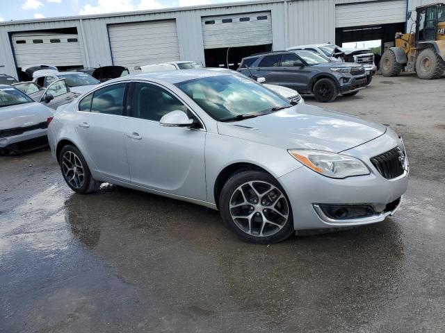 Photo 4 from auction – 2017 BUICK REGAL SPOR with VIN 2G4GL5EX9H9118568