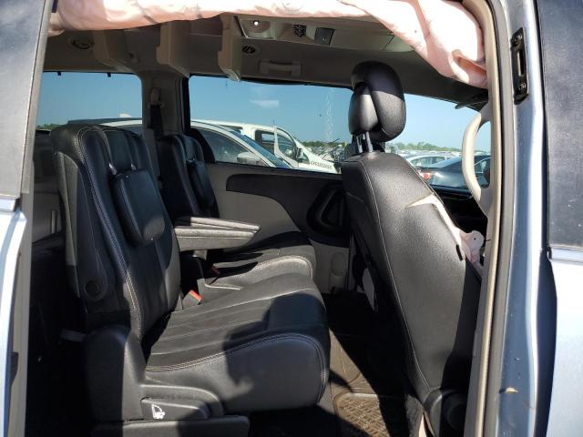 Photo 11 from auction – 2016 CHRYSLER TOWN & COU with VIN 2C4RC1BG0GR191191