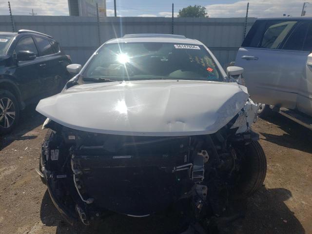 Photo 5 from auction – 2015 CHRYSLER 200 C with VIN 1C3CCCCG6FN690562