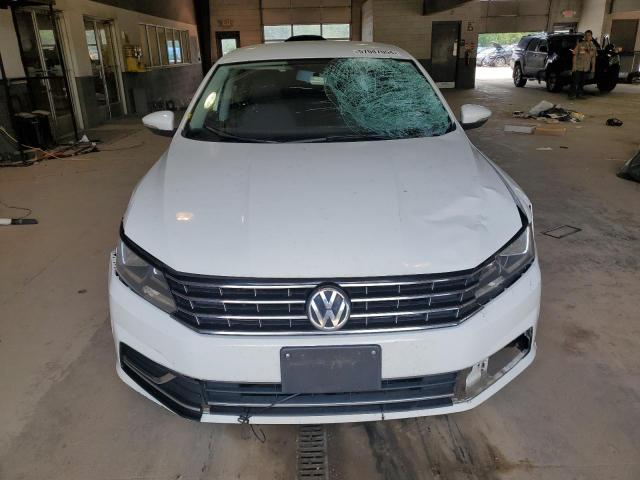 Photo 5 from auction – 2016 VOLKSWAGEN PASSAT S with VIN 1VWAT7A38GC048591