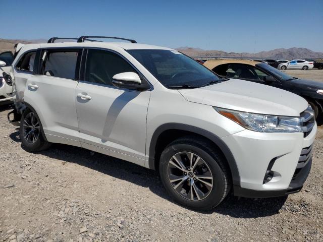 Photo 4 from auction – 2018 TOYOTA HIGHLANDER with VIN 5TDZARFH3JS034552