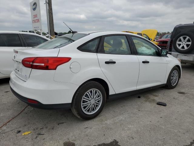 Photo 3 from auction – 2016 FORD FOCUS S with VIN 1FADP3E20GL339395
