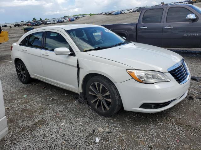 Photo 4 from auction – 2013 CHRYSLER 200 TOURIN with VIN 1C3CCBBB3DN578198