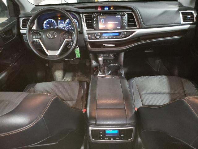 Photo 8 from auction – 2018 TOYOTA HIGHLANDER with VIN 5TDBZRFH3JS864197
