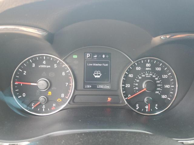 Photo 9 from auction – 2018 KIA FORTE LX with VIN 3KPFL4A7XJE257261