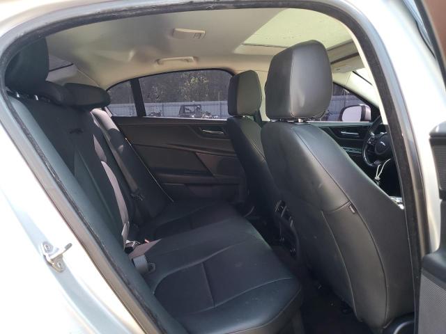 Photo 10 from auction – 2017 JAGUAR XE with VIN SAJAR4BN6HA976737