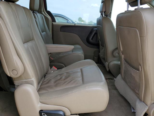 Photo 11 from auction – 2016 CHRYSLER TOWN & COU with VIN 2C4RC1BG9GR167147