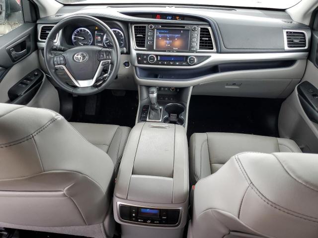 Photo 8 from auction – 2019 TOYOTA HIGHLANDER with VIN 5TDJZRFH0KS572097
