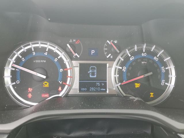 Photo 9 from auction – 2019 TOYOTA 4RUNNER SR with VIN JTEBU5JRXK5720219