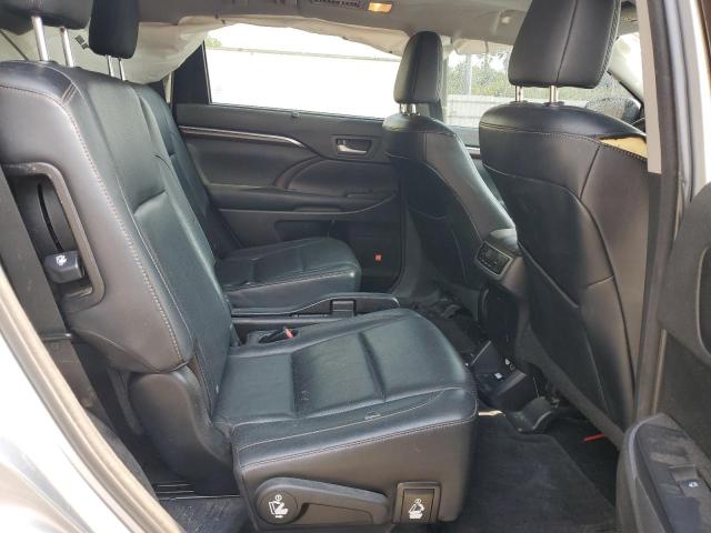 Photo 11 from auction – 2015 TOYOTA HIGHLANDER with VIN 5TDDKRFHXFS114929