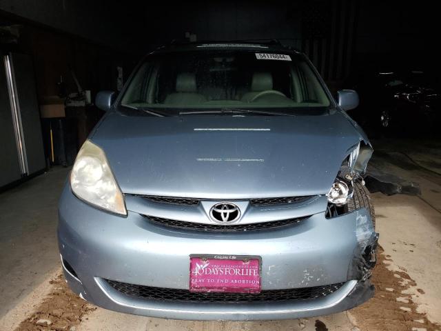 Photo 5 from auction – 2010 TOYOTA SIENNA XLE with VIN 5TDDK4CC6AS032877