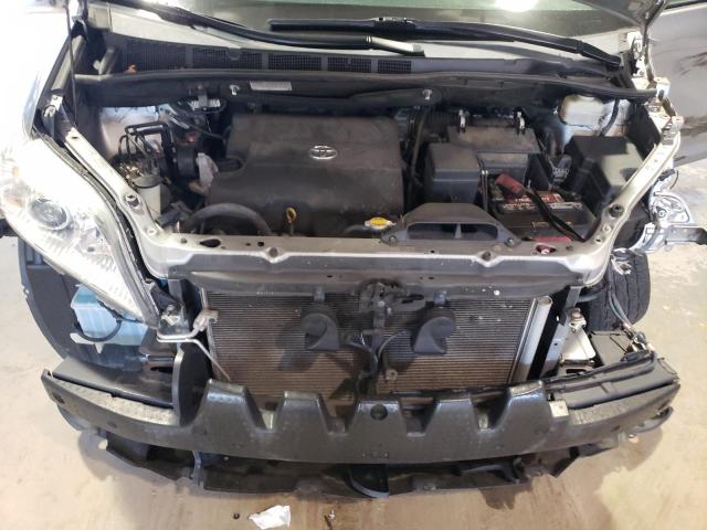 Photo 12 from auction – 2016 TOYOTA SIENNA LE with VIN 5TDKK3DC3GS737967