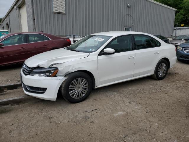 VOLKSWAGEN PASSAT S 2014 with VIN 1VWAT7A38EC040553 - Photo from auction