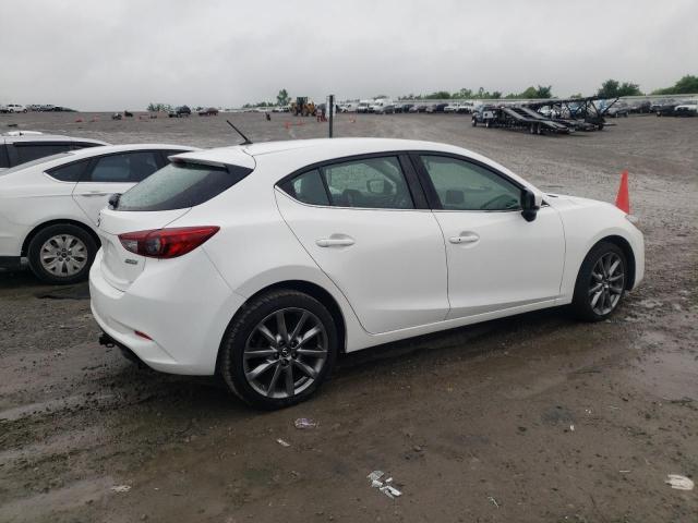 Photo 3 from auction – 2018 MAZDA 3 TOURING with VIN 3MZBN1L39JM214745