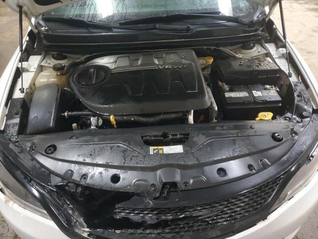 Photo 11 from auction – 2015 CHRYSLER 200 S with VIN 1C3CCCBG6FN527699
