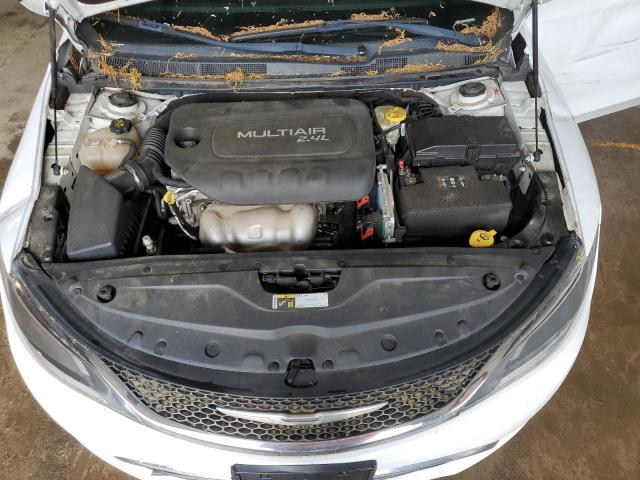 Photo 11 from auction – 2015 CHRYSLER 200 LIMITE with VIN 1C3CCCAB5FN537792