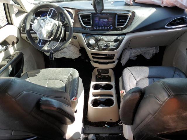 Photo 8 from auction – 2017 CHRYSLER PACIFICA T with VIN 2C4RC1DG7HR585270