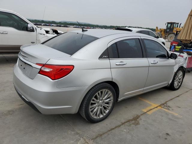 Photo 3 from auction – 2012 CHRYSLER 200 LIMITE with VIN 1C3CCBCB0CN121622