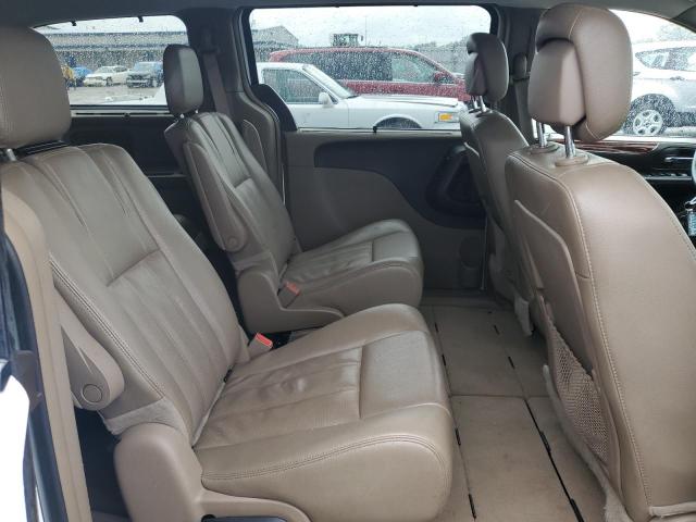 Photo 11 from auction – 2014 CHRYSLER TOWN & COU with VIN 2C4RC1CG8ER225261