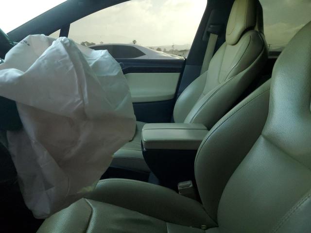 Photo 8 from auction – 2016 TESLA MODEL X with VIN 5YJXCBE22GF019477