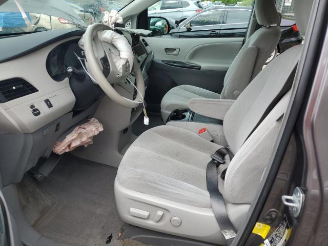 Photo 7 from auction – 2012 TOYOTA SIENNA LE with VIN 5TDKK3DC4CS262212