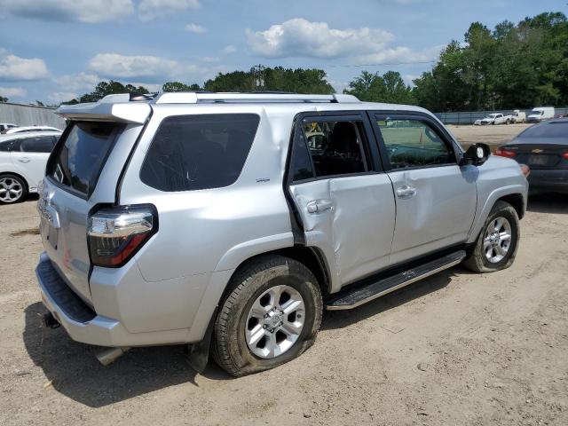 Photo 3 from auction – 2018 TOYOTA 4RUNNER SR with VIN JTEZU5JR7J5167574