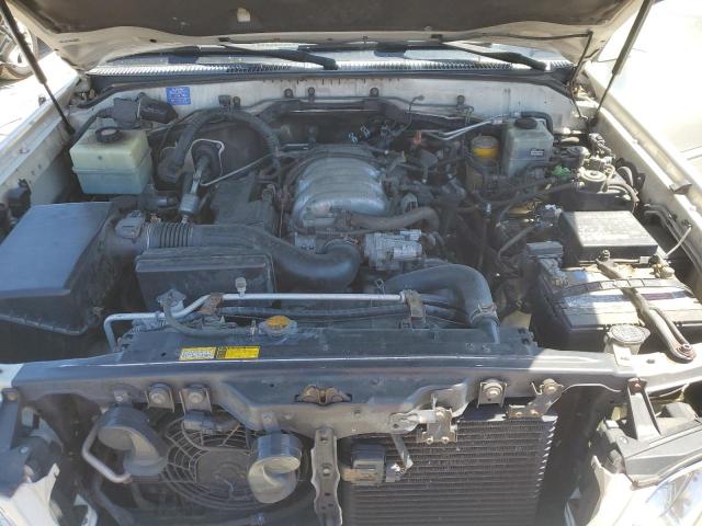 Photo 11 from auction – 2002 LEXUS LX 470 with VIN JTJHT00W823521125