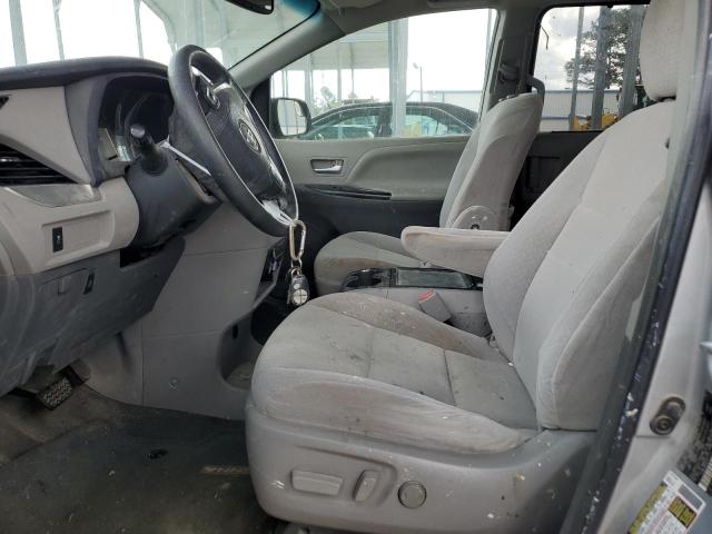 Photo 7 from auction – 2015 TOYOTA SIENNA LE with VIN 5TDKK3DC8FS613112