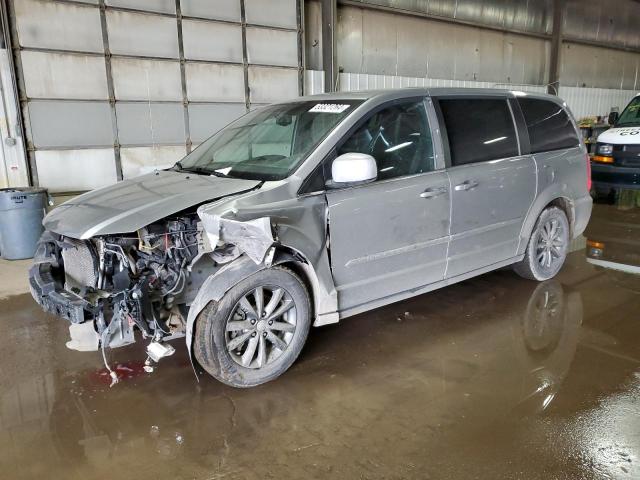 Photo 1 from auction – 2016 CHRYSLER TOWN & COU with VIN 2C4RC1HGXGR254482