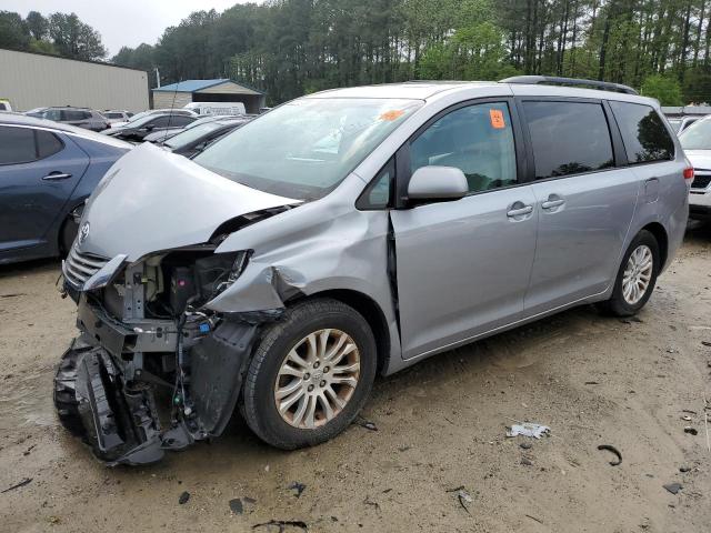 Photo 1 from auction – 2012 TOYOTA SIENNA XLE with VIN 5TDYK3DC6CS199771