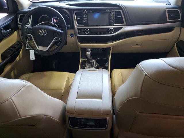 Photo 8 from auction – 2018 TOYOTA HIGHLANDER with VIN 5TDJZRFH0JS893345