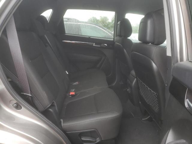 Photo 11 from auction – 2015 KIA SORENTO LX with VIN 5XYKTDA73FG639947