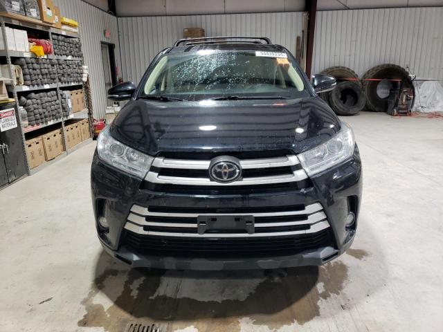 Photo 5 from auction – 2017 TOYOTA HIGHLANDER with VIN 5TDBZRFH7HS363887