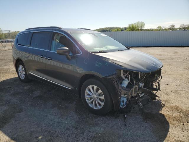 Photo 4 from auction – 2017 CHRYSLER PACIFICA T with VIN 2C4RC1BG4HR739260