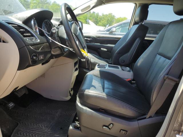 Photo 7 from auction – 2016 CHRYSLER TOWN & COU with VIN 2C4RC1BG8GR253436