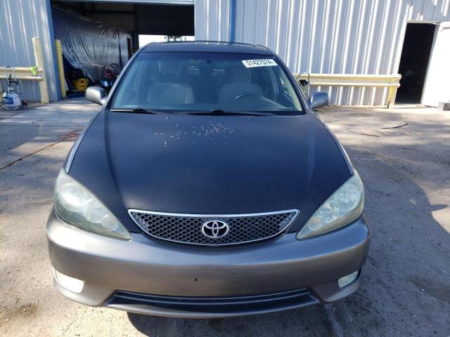 Photo 5 from auction – 2005 TOYOTA CAMRY SE with VIN 4T1BA32K15U065442