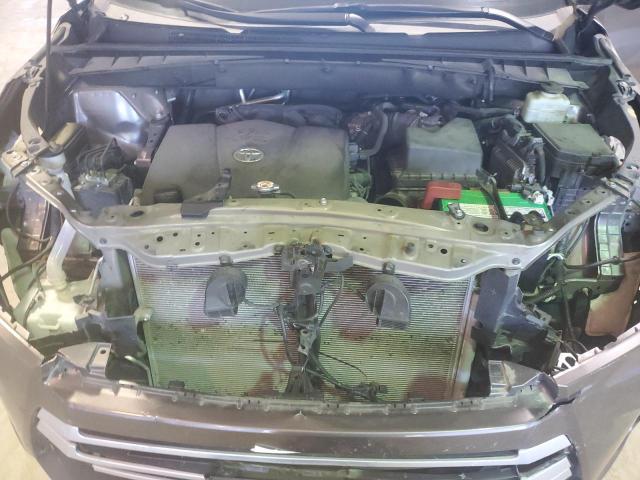Photo 12 from auction – 2018 TOYOTA HIGHLANDER with VIN 5TDJZRFH0JS855484