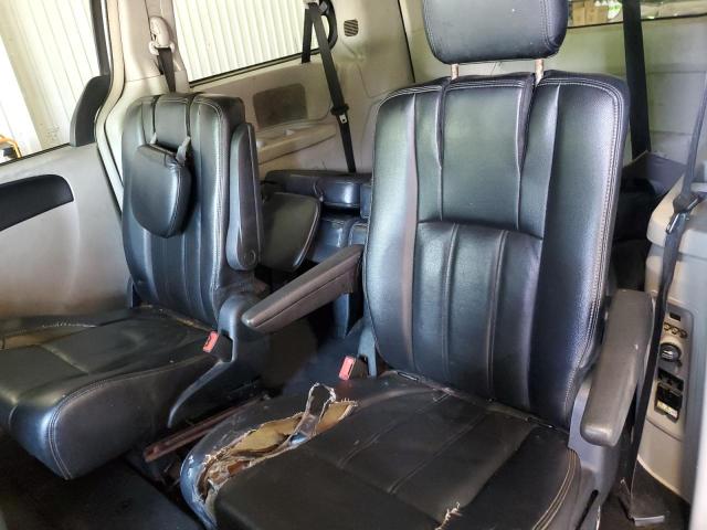 Photo 10 from auction – 2014 CHRYSLER TOWN & COU with VIN 2C4RC1BGXER440402