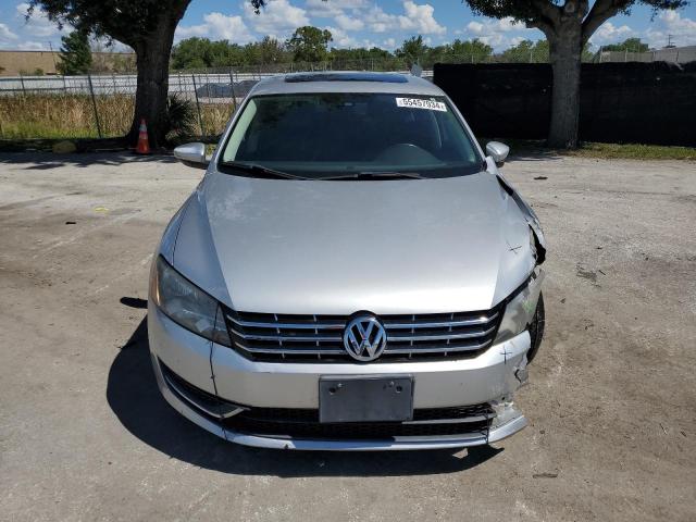 Photo 5 from auction – 2012 VOLKSWAGEN PASSAT SEL with VIN 1VWCP7A39CC069246