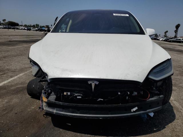 Photo 5 from auction – 2016 TESLA MODEL X with VIN 5YJXCDE22GF034220