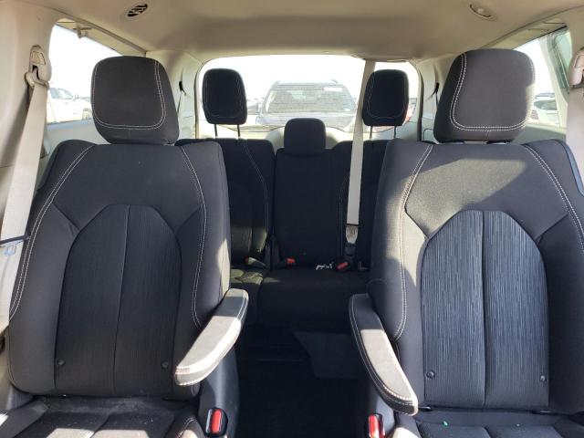 Photo 10 from auction – 2020 CHRYSLER VOYAGER LX with VIN 2C4RC1CG4LR287494