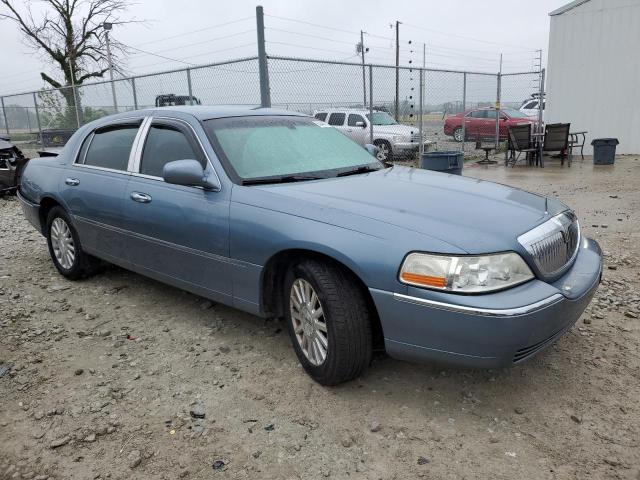 Photo 4 from auction – 2004 LINCOLN TOWN CAR E with VIN 1LNHM81W84Y686994