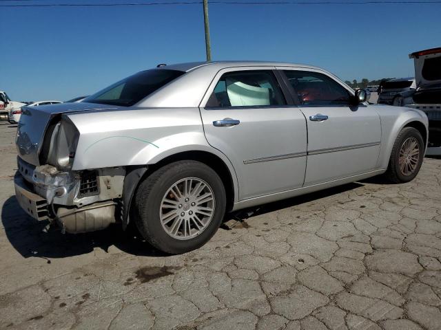 Photo 3 from auction – 2010 CHRYSLER 300 TOURIN with VIN 2C3CA5CV5AH167518