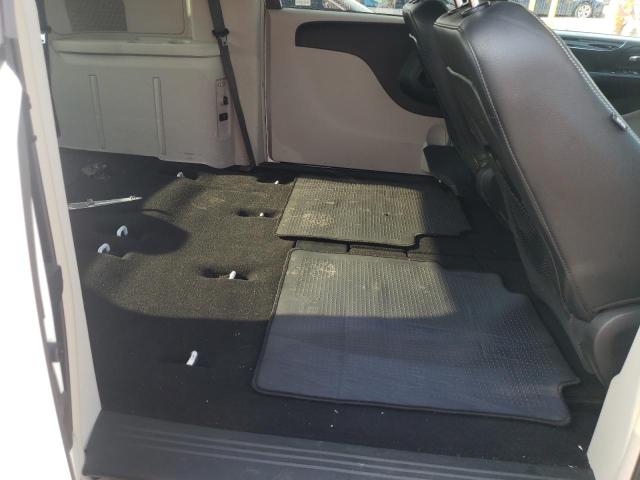 Photo 11 from auction – 2012 CHRYSLER TOWN & COU with VIN 2C4RC1BG6CR207582