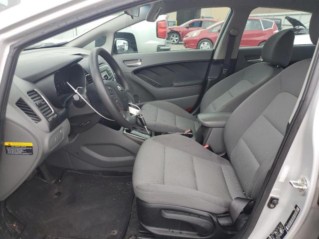 Photo 7 from auction – 2017 KIA FORTE LX with VIN 3KPFK4A75HE046143